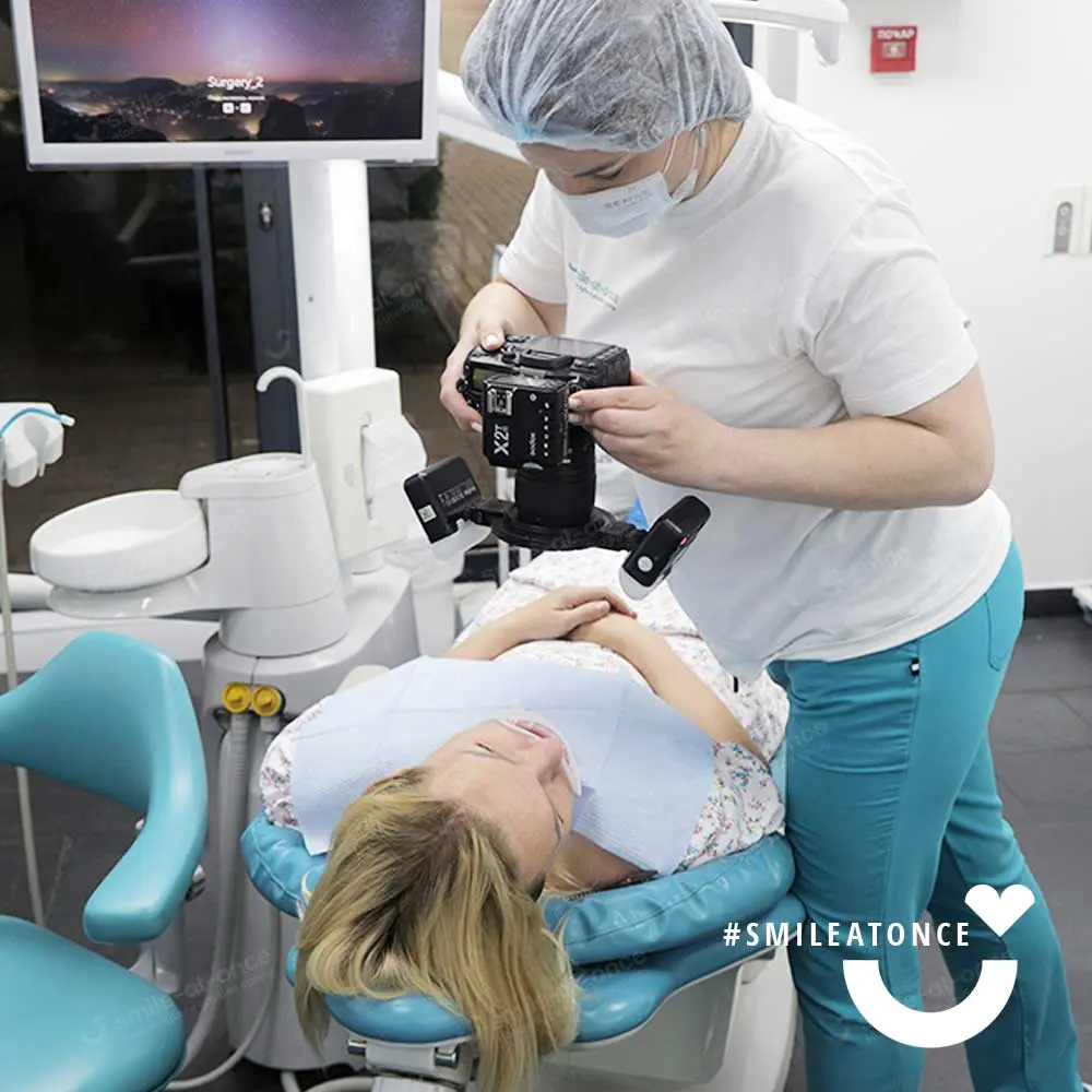 Ольга и съемка челюсти для будущего моделирования