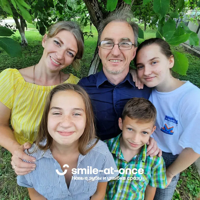 Ольга Юрченко победитель акции Трансформация Улыбки с семьей