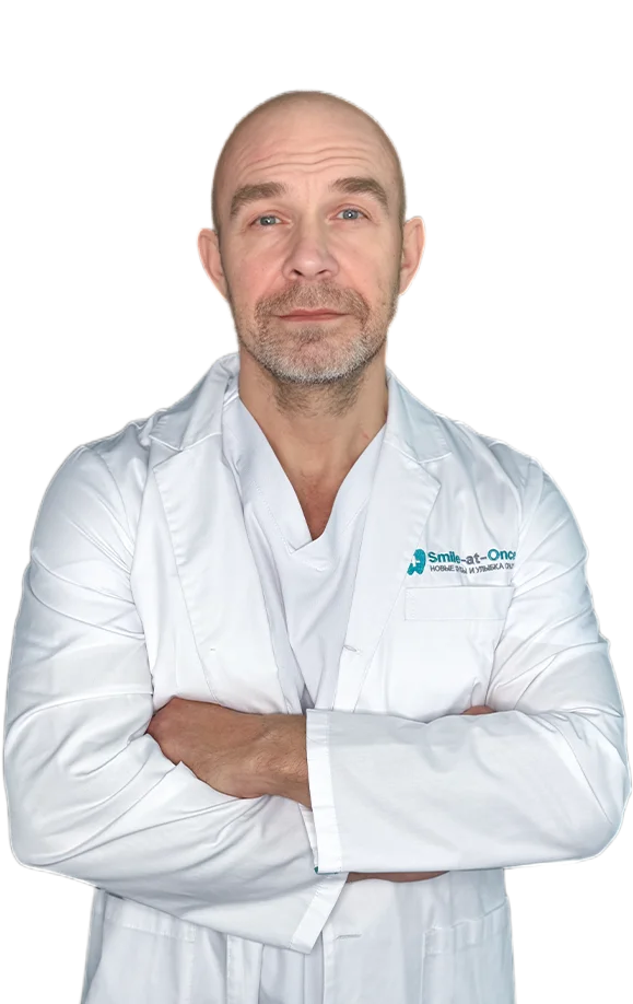 Хирург-имплантолог Черненко Павел Александрович, фото