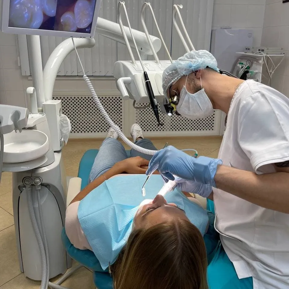 Хирург-имплантолог Наме Ильяс Фадиевич, фото врача