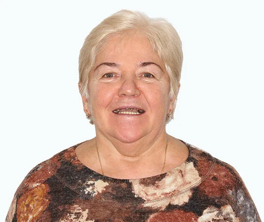 До имплантации all-on-6 на верхней челюсти