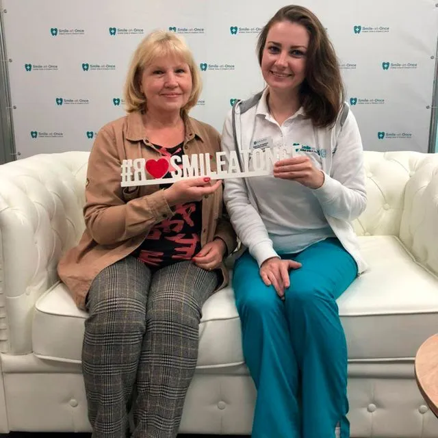 Селфи после хирургического лечения рецессии десны