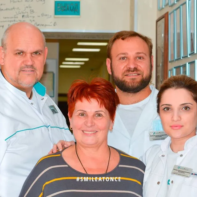 Селфи после имплантации all-on-4