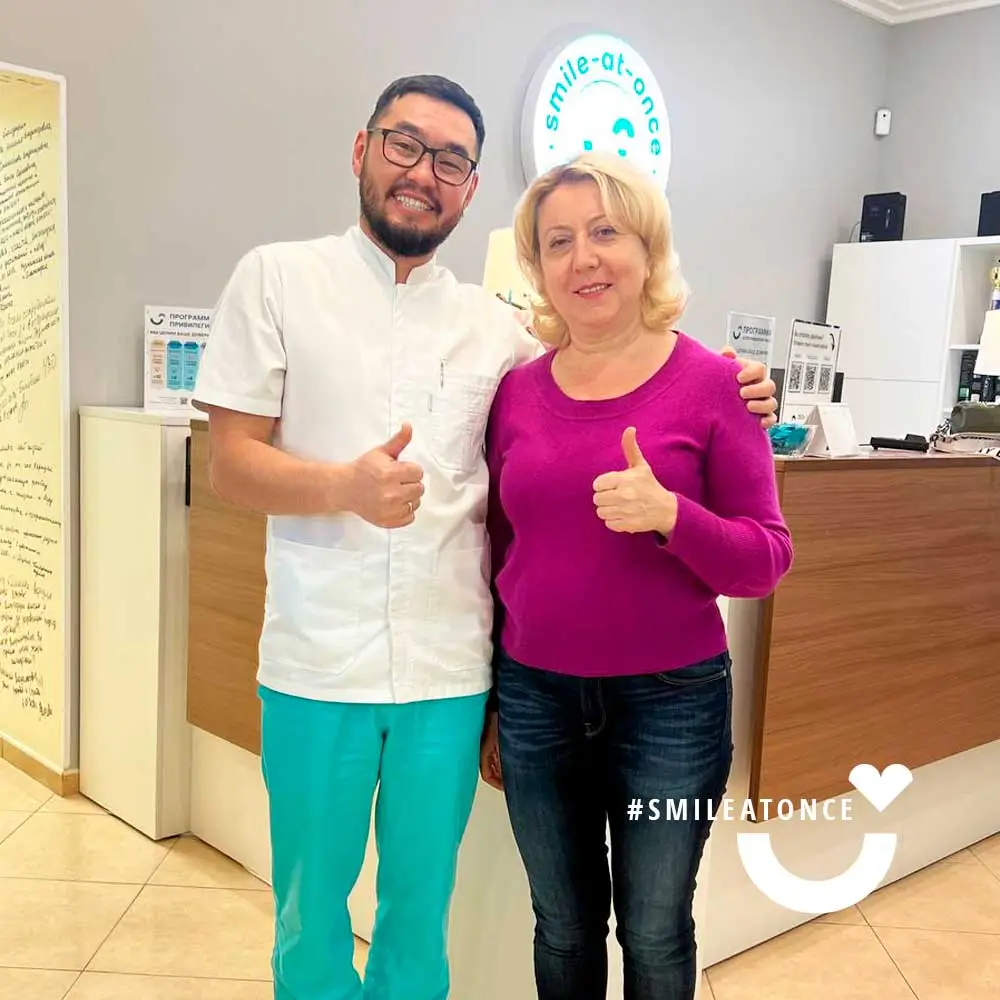 Со стоматологом ортопедом через 2 года после имплантации зубов