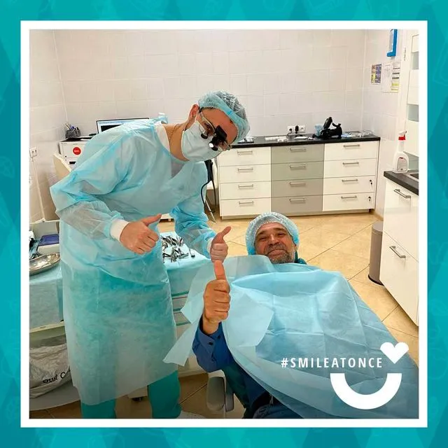 Июль 2023: после операции по установке имплантов