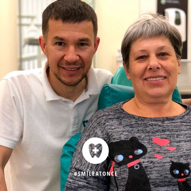 Со словами благодарности за новые зубы!