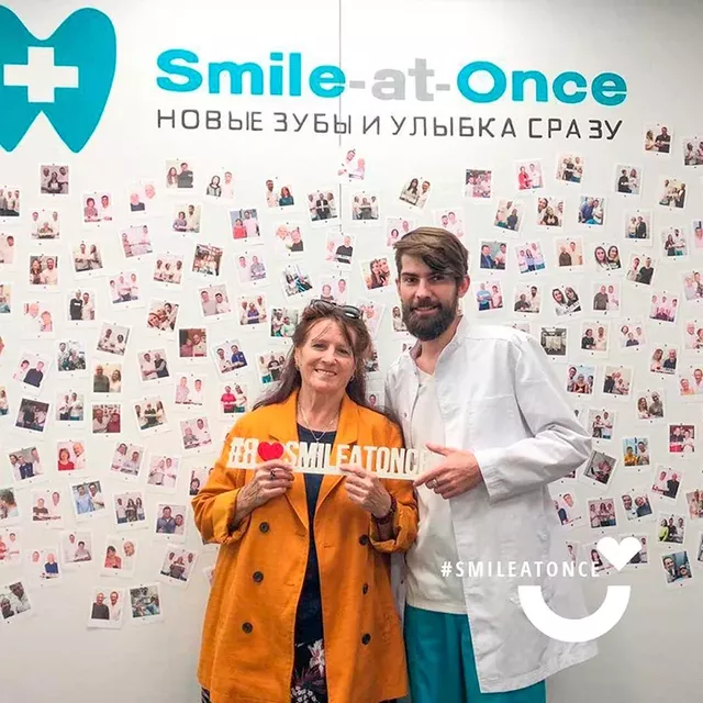 Фото после имплантации зубов с хирургом имплантологом