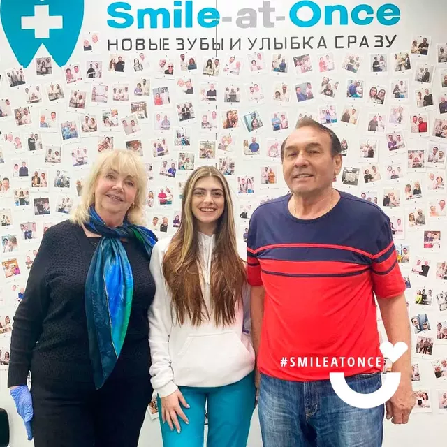 Фото со специалистом Smile-at-Once