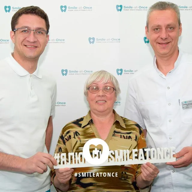 2018: селфи сразу после имплантации зубов