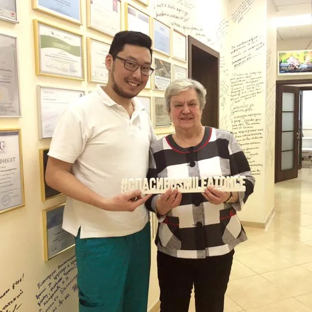 Фото после имплантации зубов