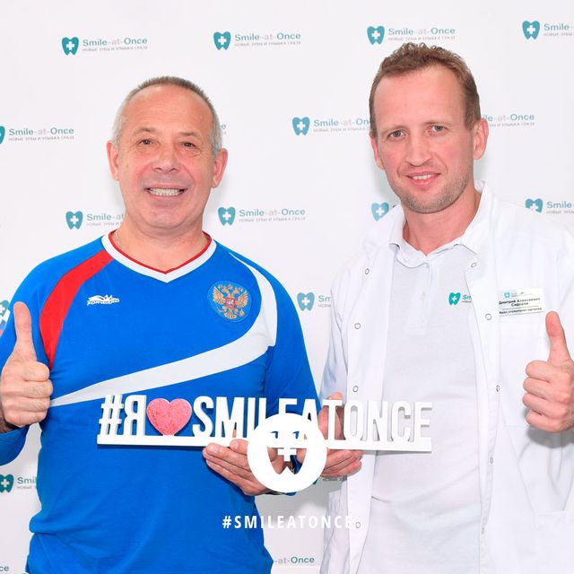 Селфи с врачом после скуловой имплантации NobelZygoma