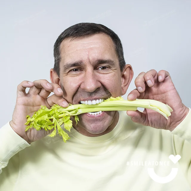 Мои зубы крепкие, красивые и здоровые!