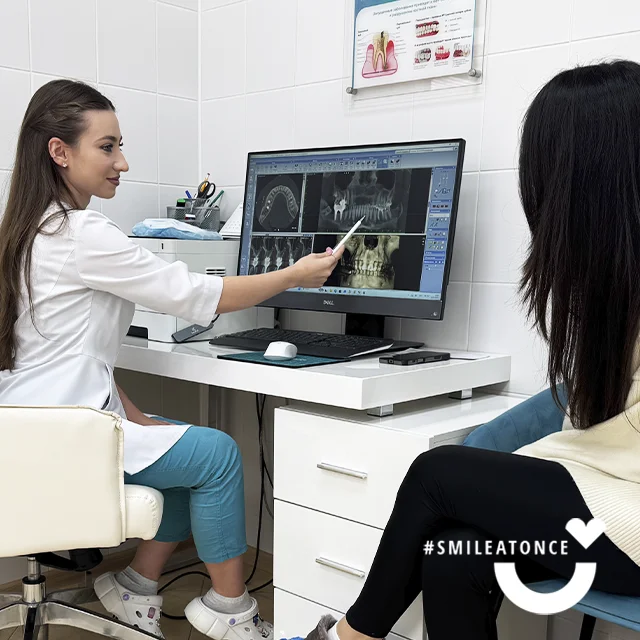 Стоматолог-гигиенист Виситова Элина Сулеймановна, фото на консультации