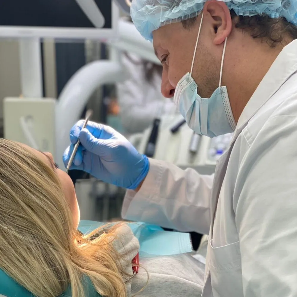 Стоматолог-ортопед Юркевич Вадим Игоревич, фото